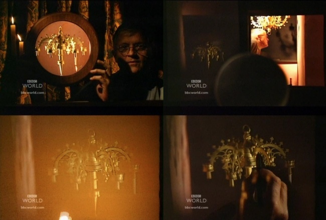 Хокни показывает каким образом можно нарисовать сложную люстру с картины Ван Эйка